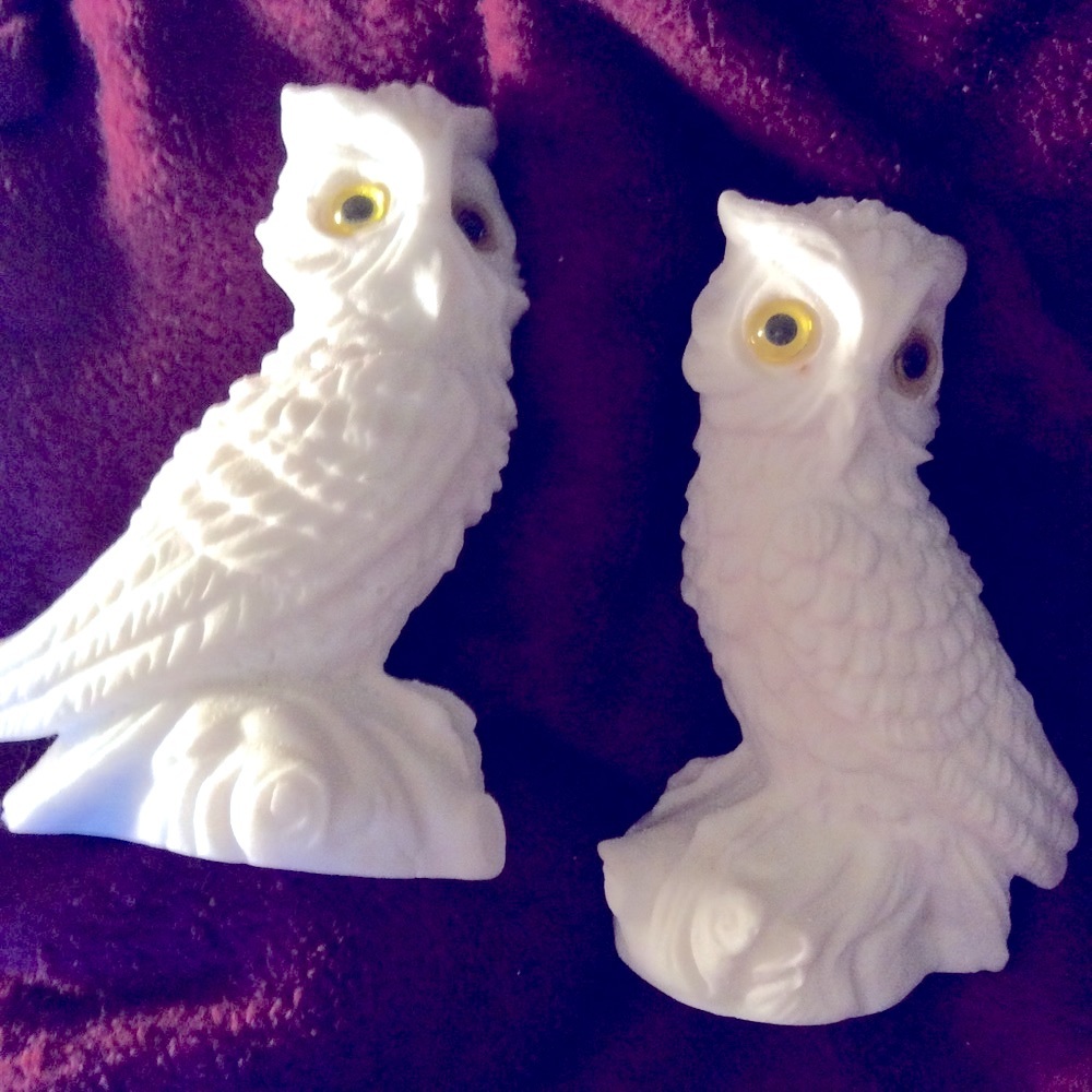 2 Vintage alabaster owls. Made in Italy